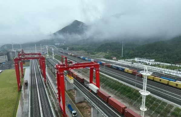 На АТЭС Си Цзиньпин продемонстрировал миру возможности Китая.