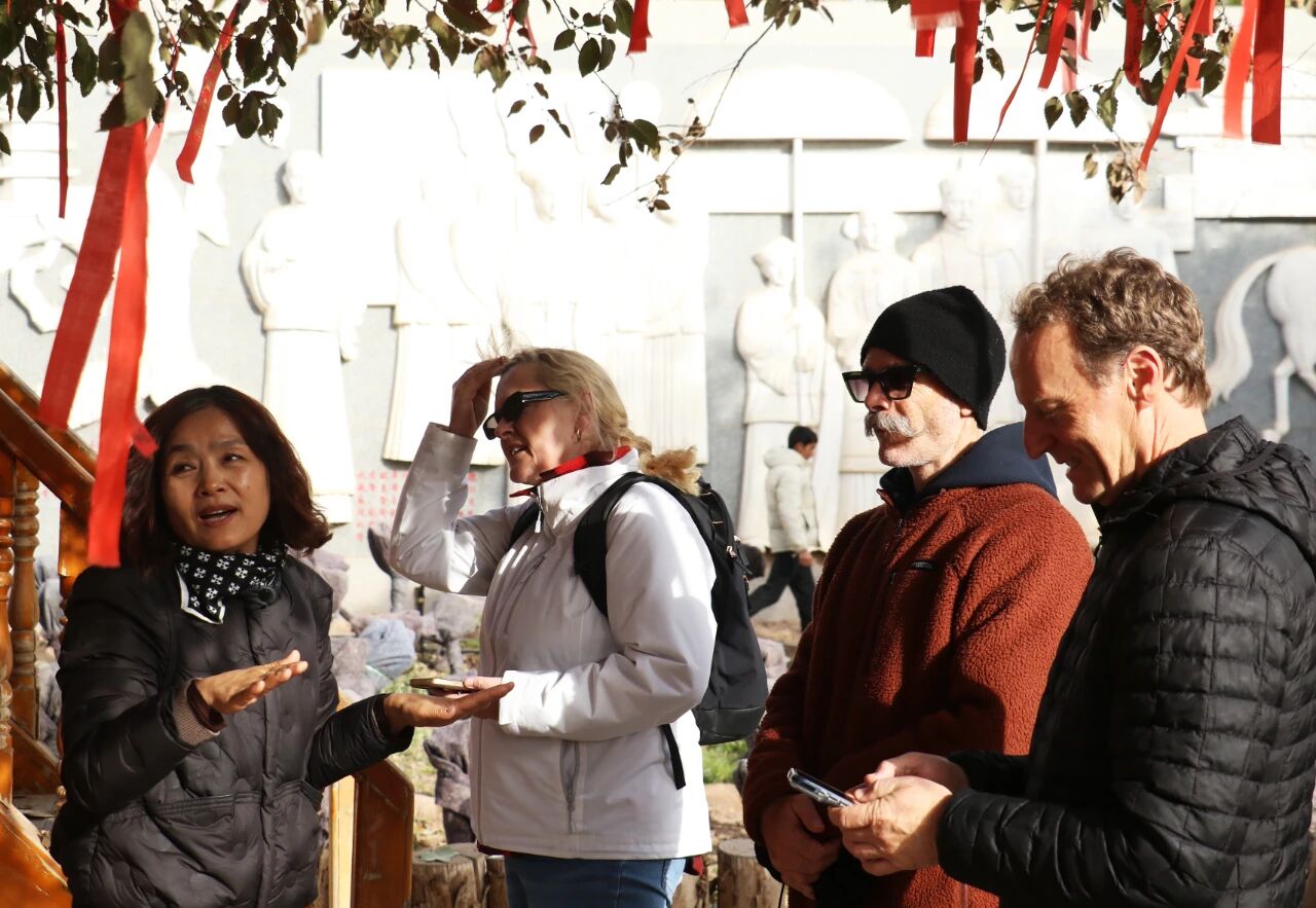 Делегация австралийских туроператоров посетила Кашгар в Синьцзяне.