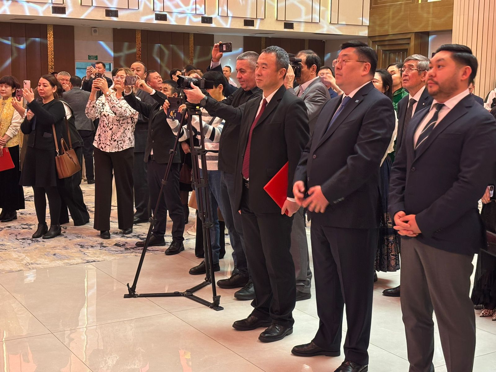 Шёлковый путь дружбы: Праздник весны объединил Китай и Казахстан