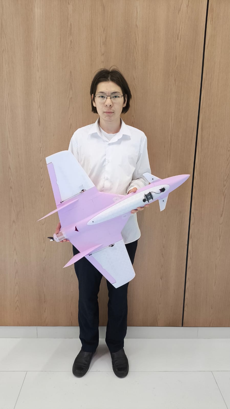 Юный авиаконструктор из Семея завоевал золото республиканского конкурса и мечтает развивать беспилотную авиацию Казахстана